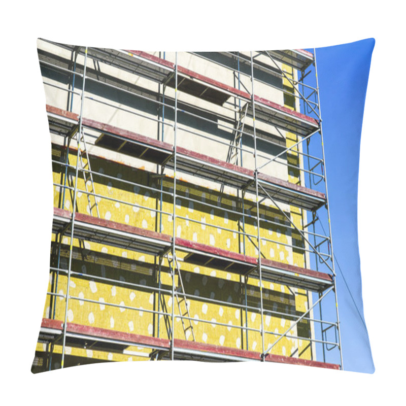 Personality  Installation Of Thermal Insulation Of The Facade Of An Apartment House, Blue Sky Background Pillow Covers