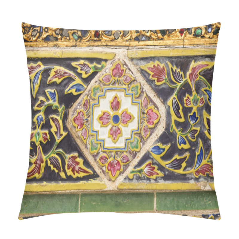 Personality  Ancient Ceramic Tiles On Walls Pillow Covers