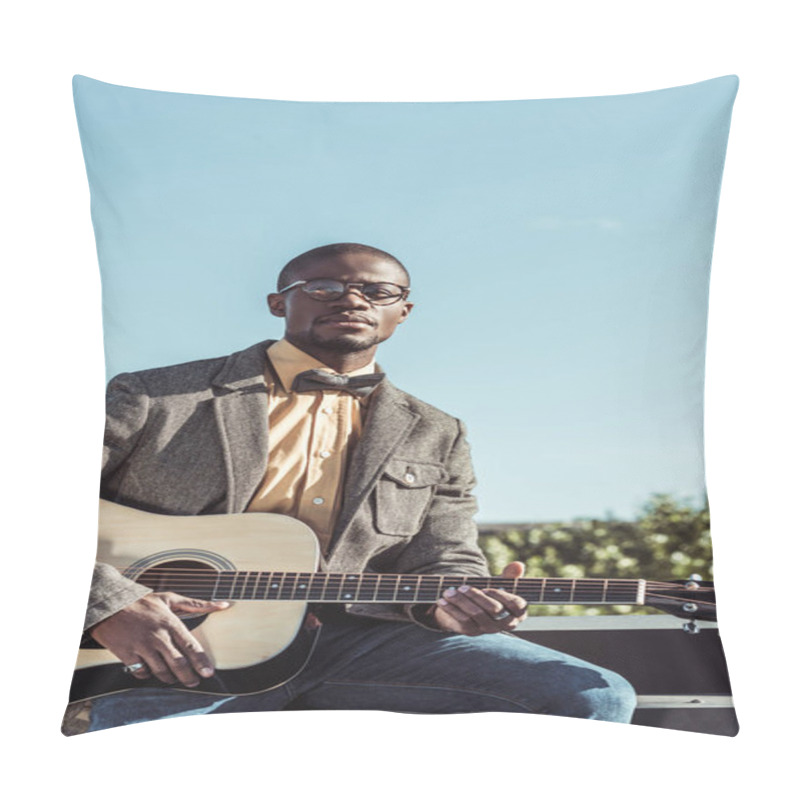 Personality  Stylish African American Man Playing Guitar Pillow Covers