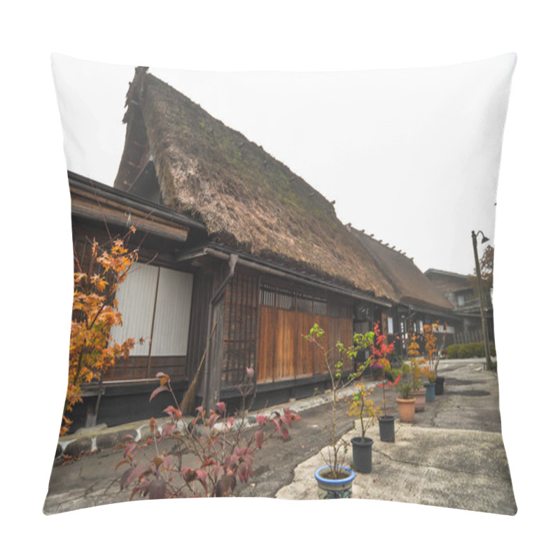 Personality  Shirakawa Go - Japan Pillow Covers