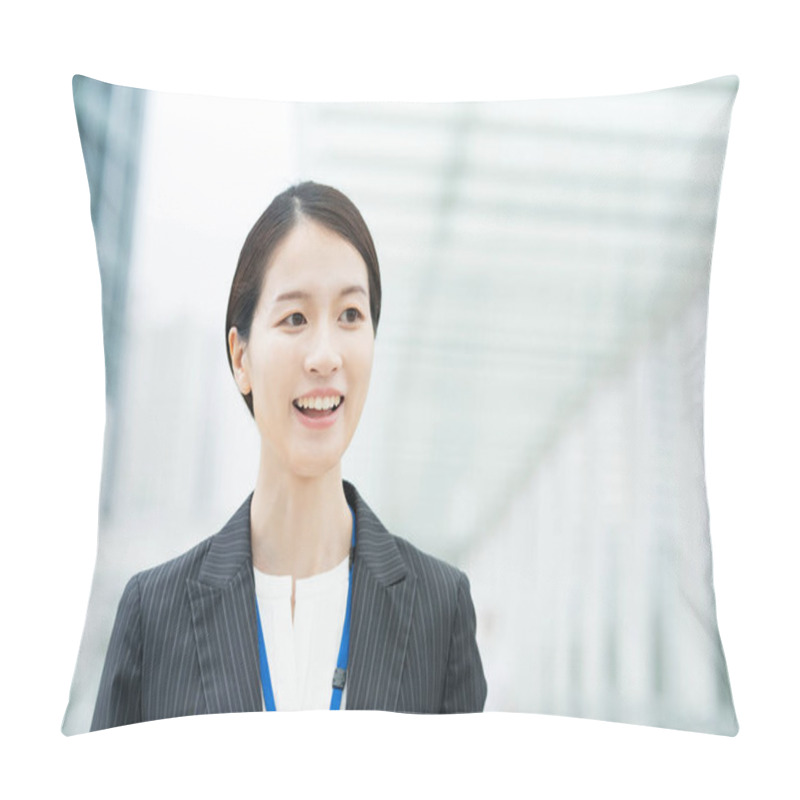 Personality  Portrait Of A Smiling Asian Young Business Woman Wearing A Suit Pillow Covers