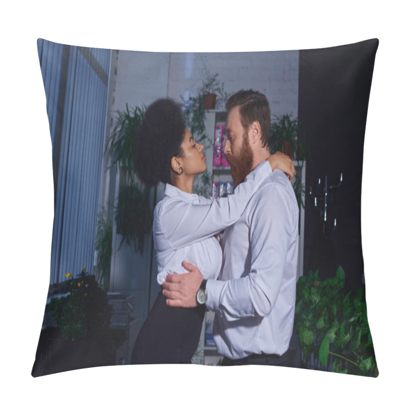 Personality  Side View Of Charming African American Secretary Seducing Bearded Businessman In Office At Night Pillow Covers