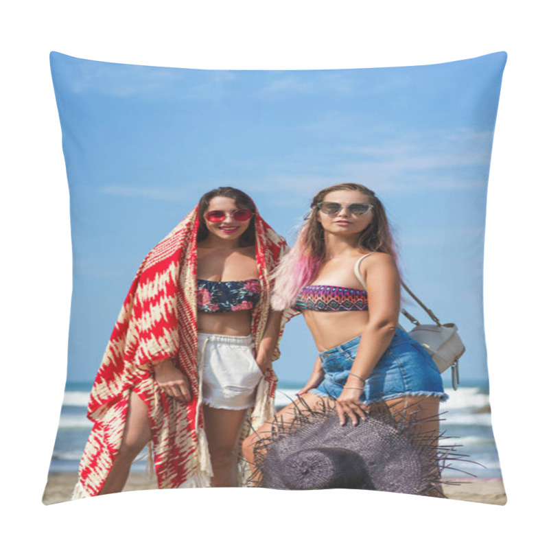 Personality  Happy Young Women In Bikini And Sunglasses On Beach Pillow Covers