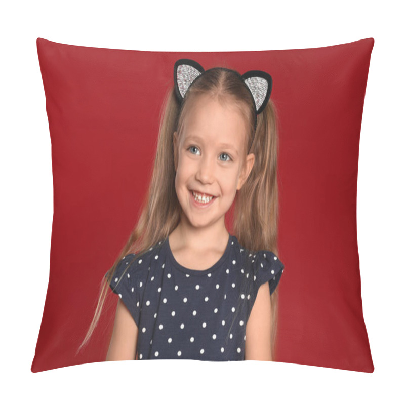 Personality  Portrait Of Cute Little Girl On Red Background Pillow Covers