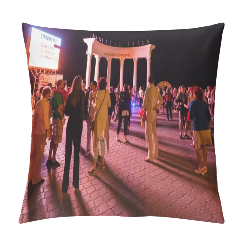 Personality  Tourists On Outdoor Dancing Party In Alushta City Pillow Covers