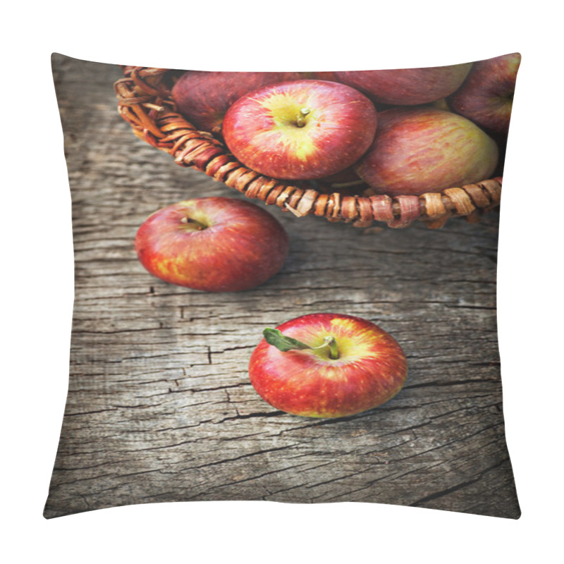 Personality  Freshly Harvested Apples Pillow Covers