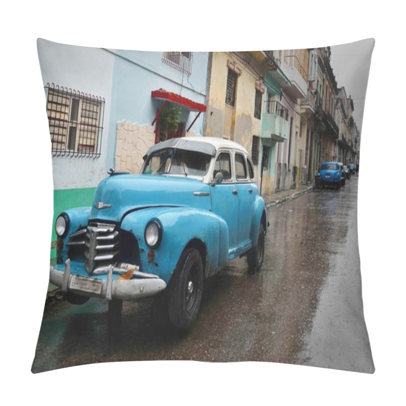 Personality  Old Cars In Havana, Cuba  Pillow Covers