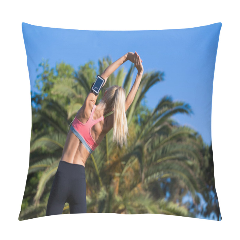 Personality  Fitness Woman With Perfect Body Working Out Pillow Covers