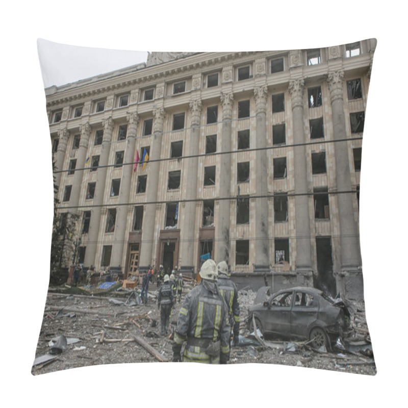 Personality  UKRAINE, KHARKIV, 01 MARCH 2022: View Of The Ruined City Center Of Kharkiv. Russia's Invasion Of Ukraine. Pillow Covers