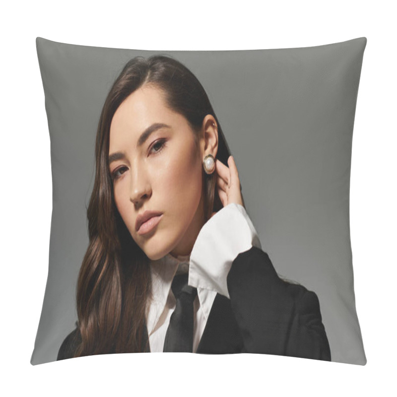 Personality  Long-haired Woman Poses Confidently In Fashionable Attire Against A Grey Backdrop. Pillow Covers