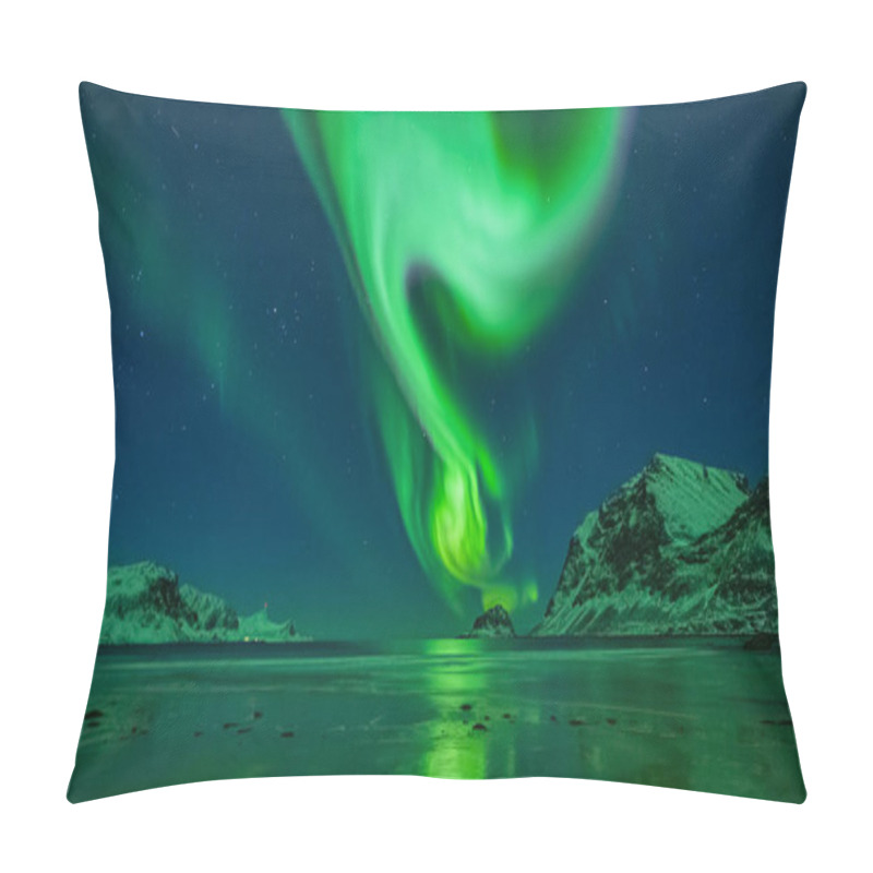 Personality  Aurora Borealis Lofoten Pillow Covers