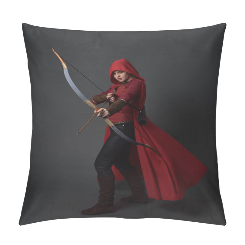 Personality  Full Length Portrait Of Brunette Girl Wearing Red Medieval Costume And Cloak, Holding A Bow And Arrow. Standing Pose On Grey Studio Background. Pillow Covers