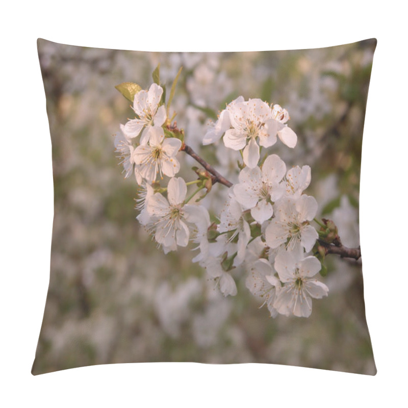 Personality  Thriving Branch Pillow Covers