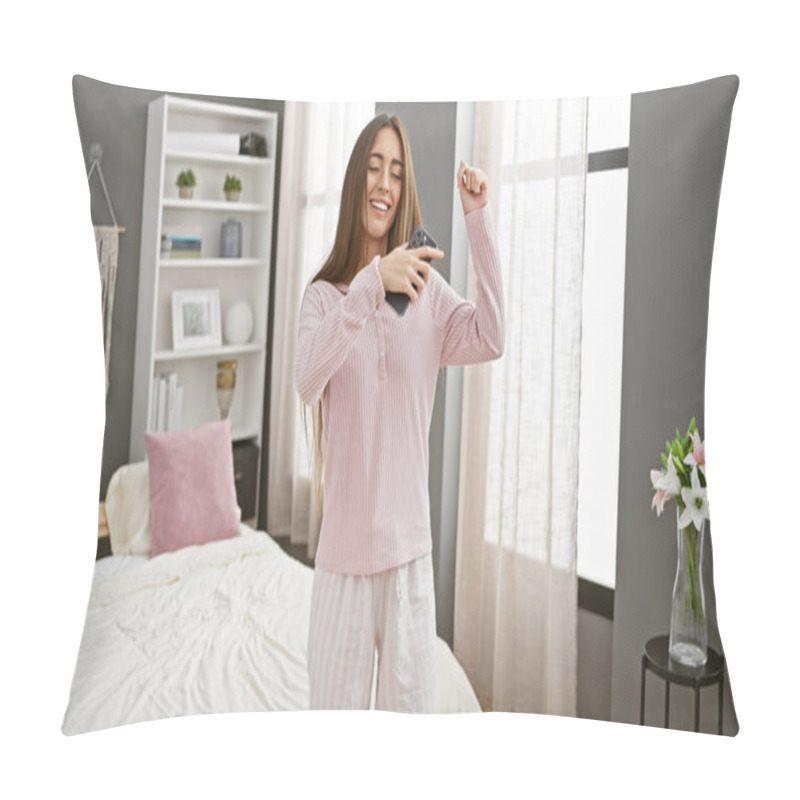 Personality  Smiling Woman Dancing In A Cozy Bedroom While Holding A Smartphone. Pillow Covers