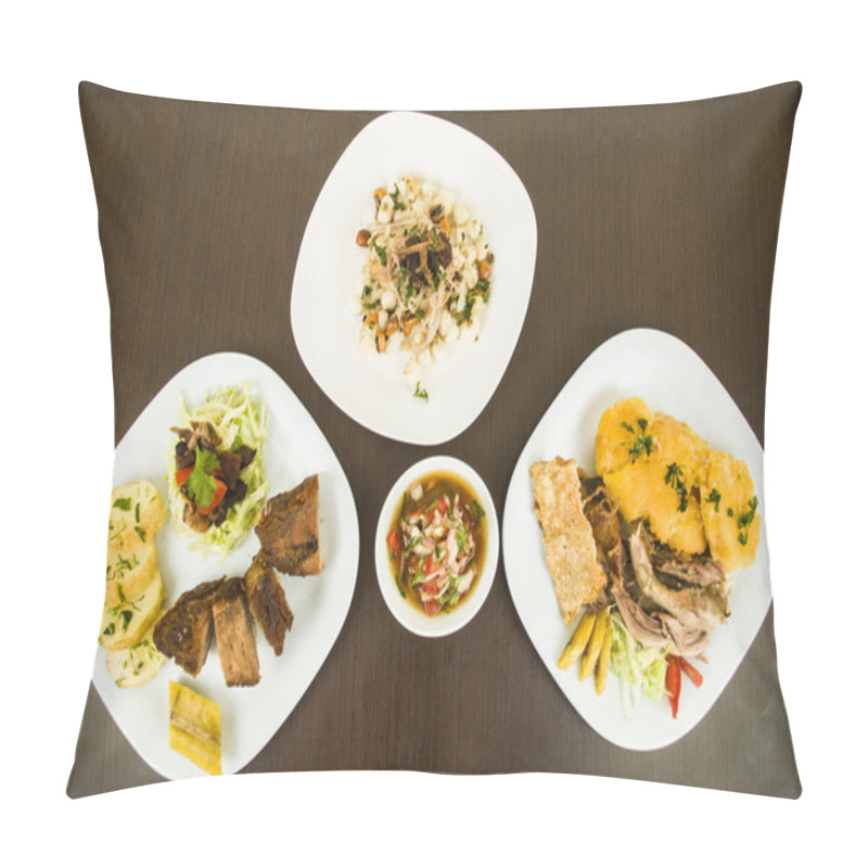 Personality  Fritada Hornado Mote Con Chicharron Ecuadorian Food Pillow Covers