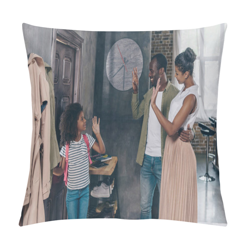 Personality  Mom And Dad Seeing Off Daughter Pillow Covers