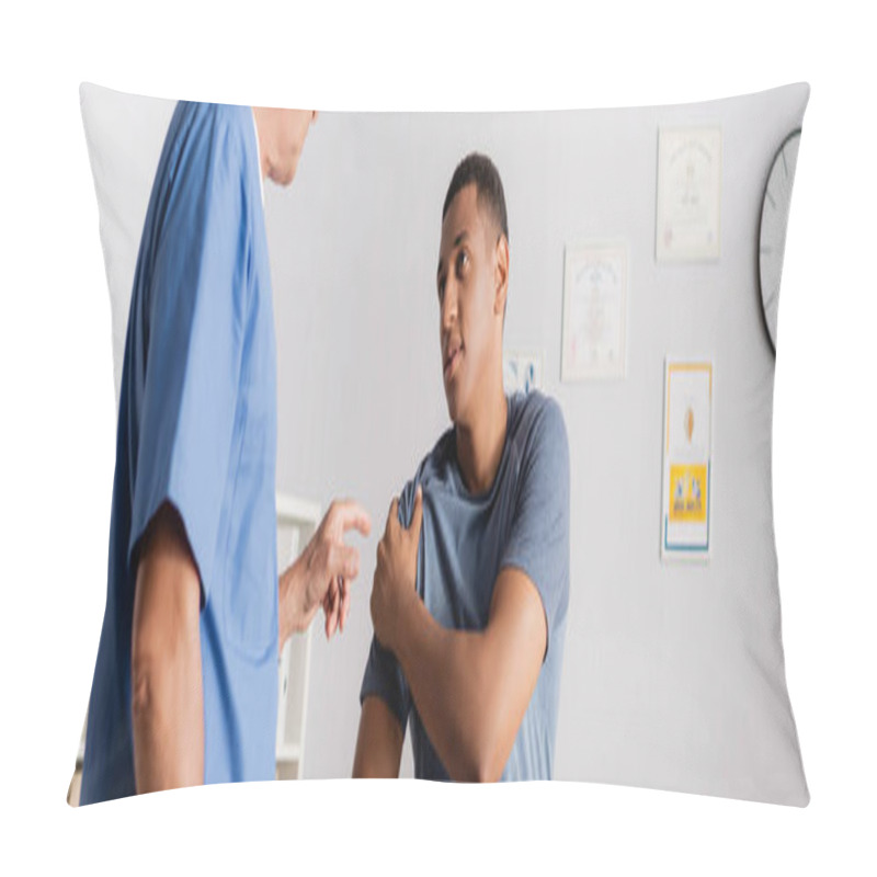 Personality  Doctor Pointing With Finger At Injured Arm Of African American Patient, Banner Pillow Covers