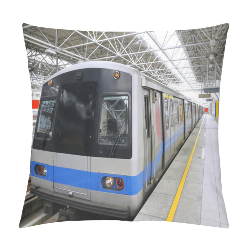 Personality  Train Staton Pillow Covers