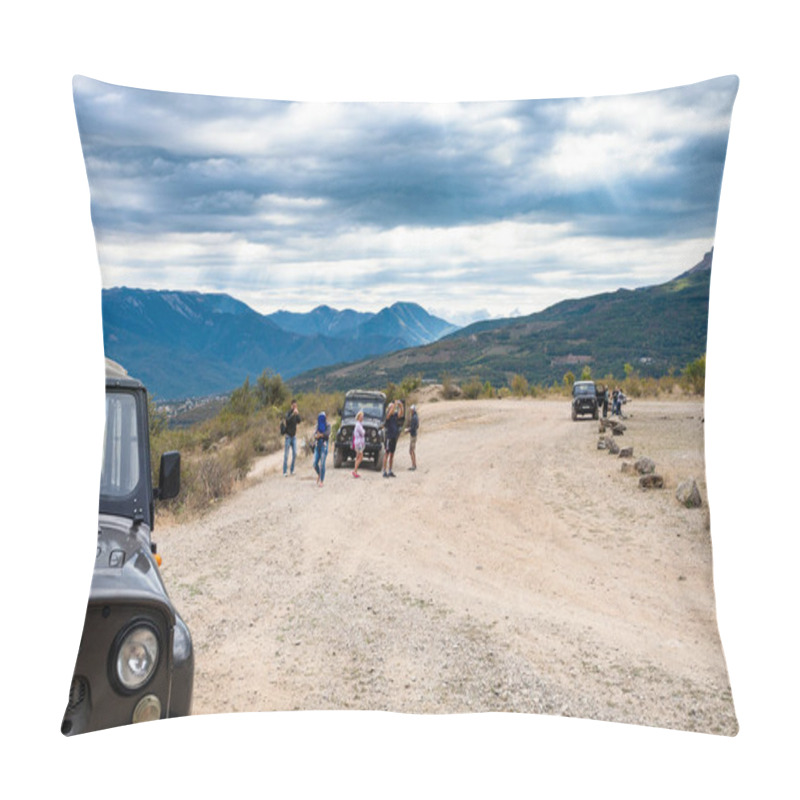 Personality  Tourists On Jeep Excursion In The Valley Of Ghosts Pillow Covers