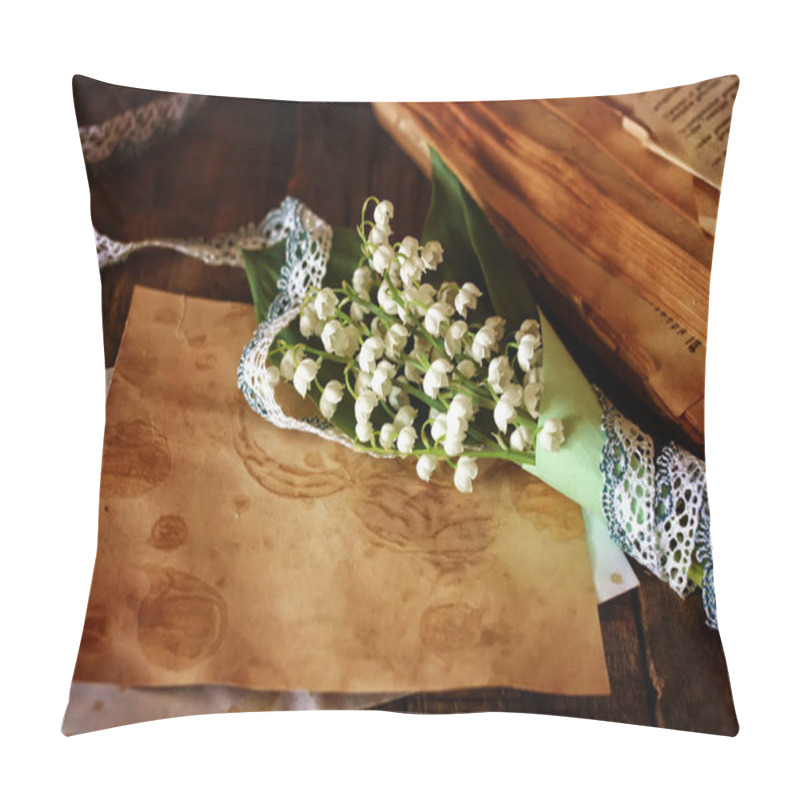 Personality  Bouquet  Lilies And Retro Book Pillow Covers