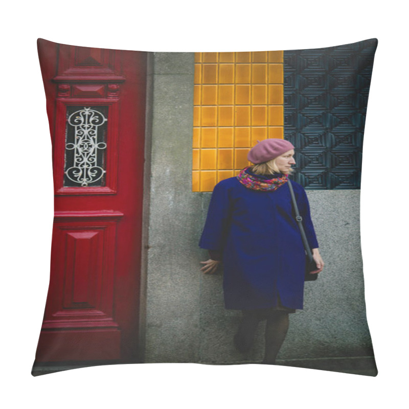 Personality   Woman In A Coat And Neck Scarf Leans Against The Wall Of A Portuguese House Adorned With Azulejos, With A Thoughtful Gaze On An Autumn Day. Pillow Covers