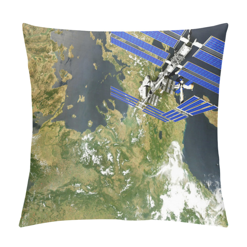 Personality  Satellite Pillow Covers