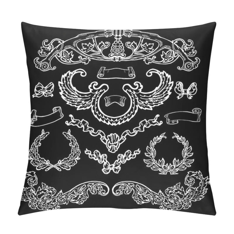 Personality  Laurel Wreath Set Pillow Covers