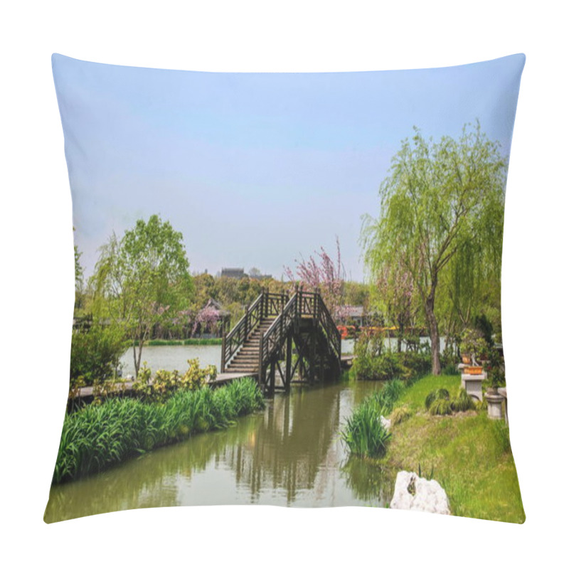 Personality  Yangzhou Slender West Lake Garden Architecture Pillow Covers