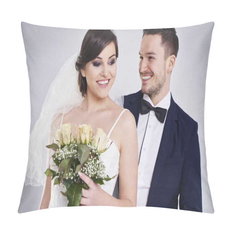 Personality  Smiling Bride With Flowers Pillow Covers