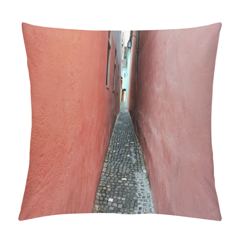 Personality  Brasov's Rope Street Pillow Covers