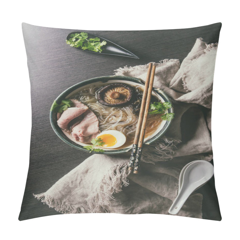 Personality  Traditional Japanese Noodle Soup With Shiitake Mushroom, Egg, Sliced Beef And Greens Served In Ceramic Bowl With Wooden Chopsticks And White Spoon On Cloth Over Dark Background. Flat Lay, Space. Pillow Covers