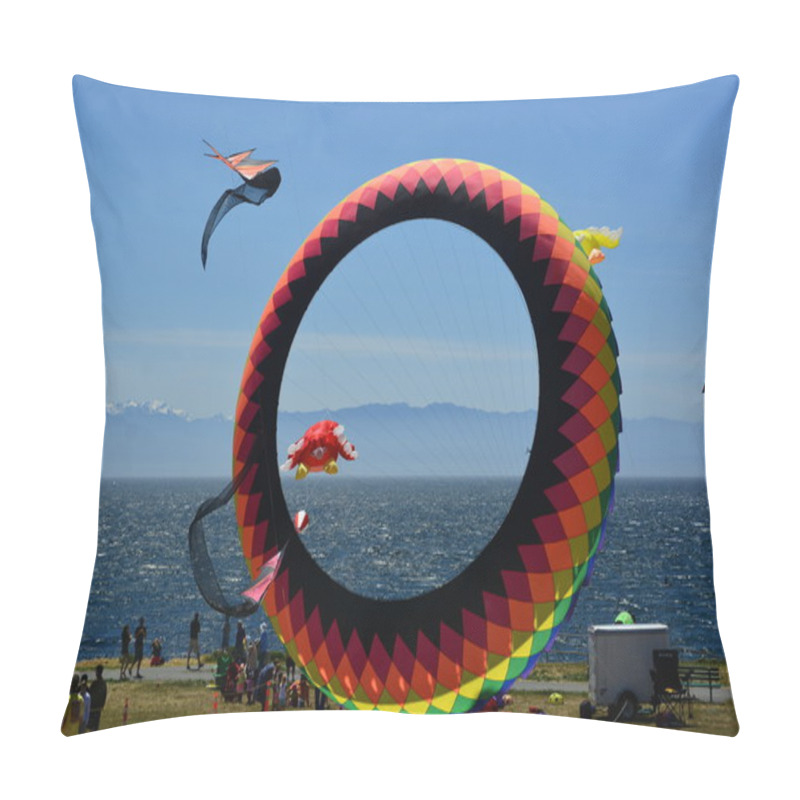 Personality  Kites Flying In The Sky. Pillow Covers