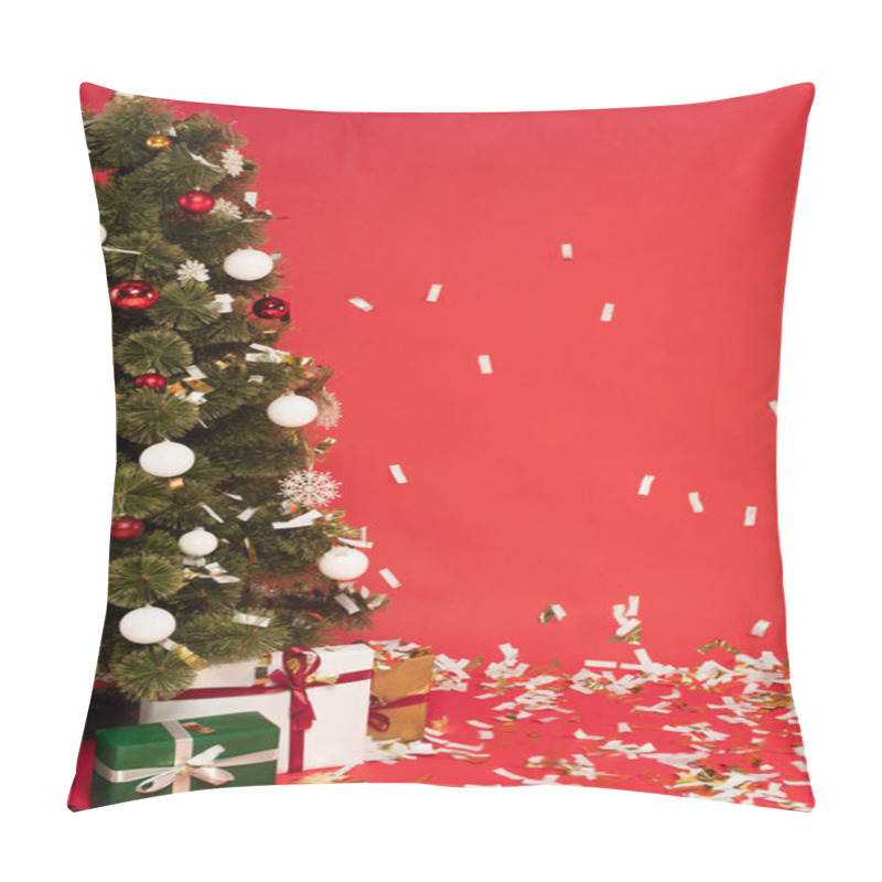 Personality  Presents Under Decorated Christmas Tree And Falling Confetti On Red Pillow Covers