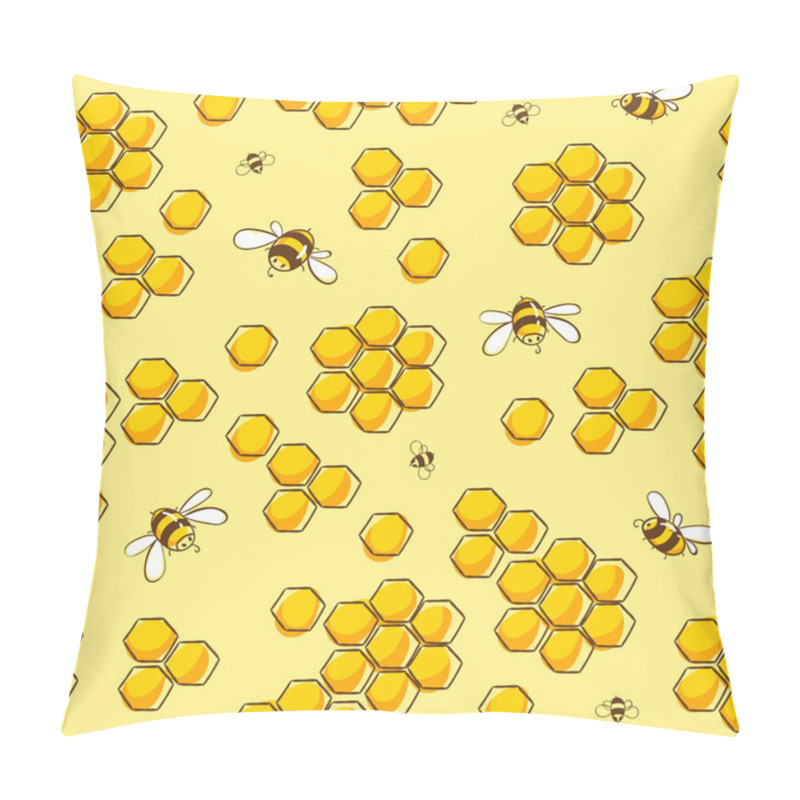 Personality  Cute Seamless Pattern With Flying Bees. Vector Illustration EPS10. Pillow Covers