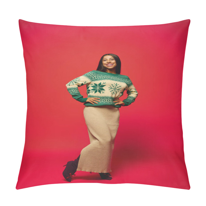 Personality  A Young Woman Showcases Her Radiant Smile While Standing Confidently In A Stylish Outfit. Pillow Covers