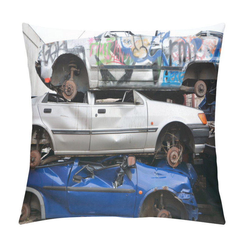 Personality  Old Cars In A Junkyard Pillow Covers