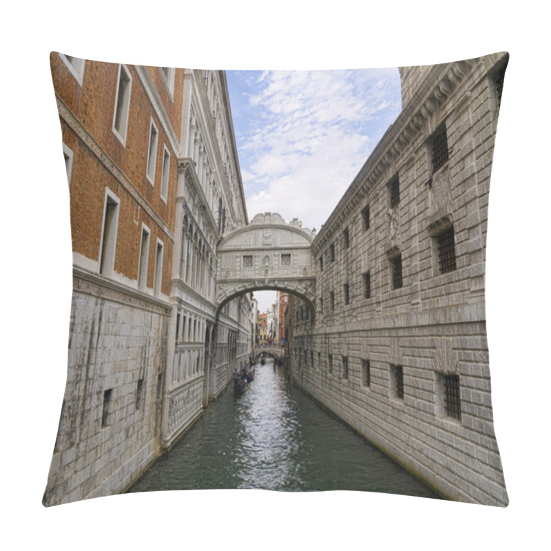 Personality  The Bridge Of Sighs Between The Doges Palace An The State Prison In Venice Italy Pillow Covers