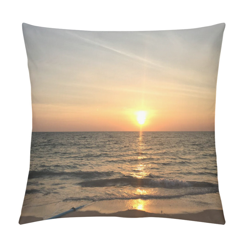 Personality  Bright Sunset Light Reflect On Sea Surface And Beach Pillow Covers