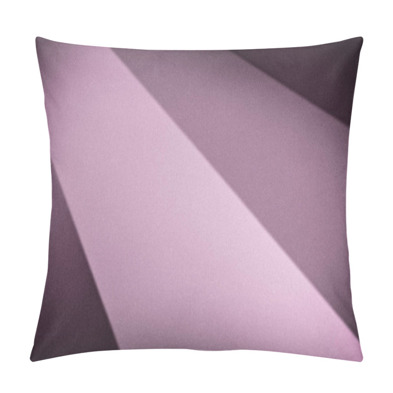 Personality  Abstract 4K Gradient Background Featuring Soft Pink And Mauve Geometric Stripes, With A Grainy Texture And Subtle Blur For A Stylish And Modern Effect Pillow Covers