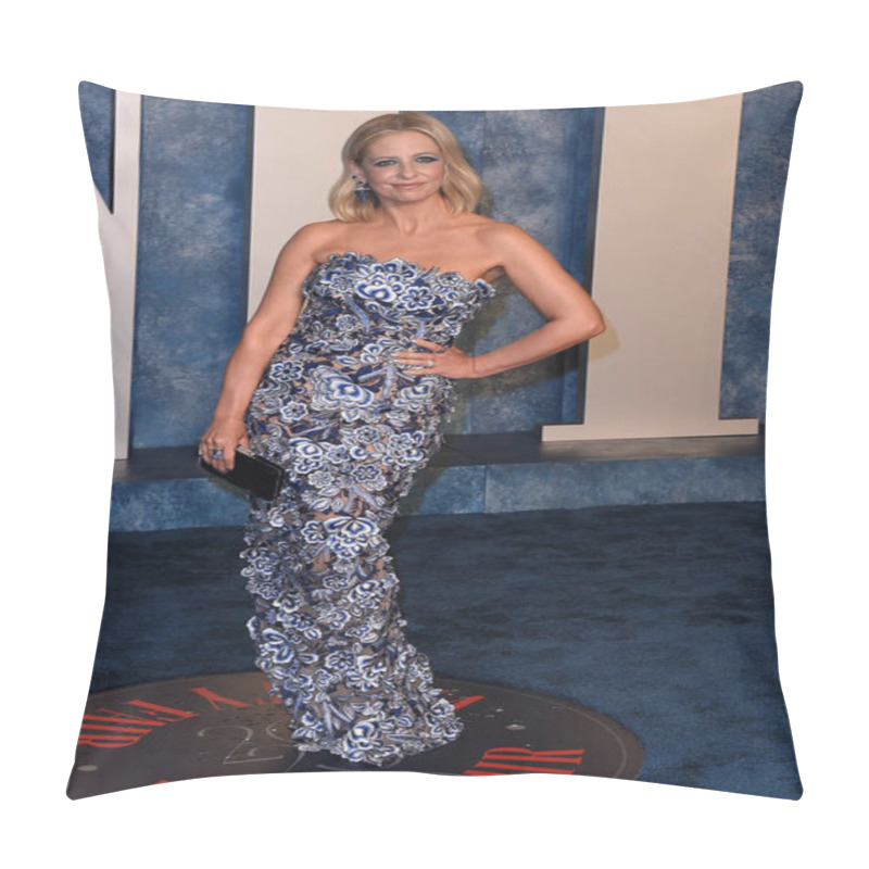 Personality  LOS ANGELES - MAR 12:  Sarah Michelle Gellar At The 2023 Vanity Fair Oscar Party At The Wallis Annenberg Center For The Performing Arts On March 12, 2023 In Beverly Hills, CA Pillow Covers