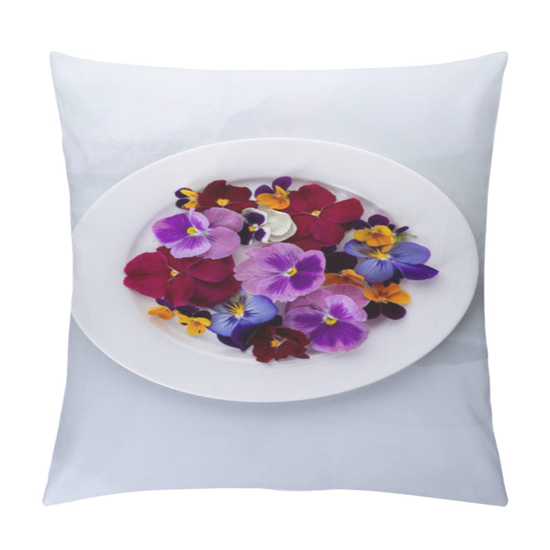 Personality  Edible Flowers On A Plate Pillow Covers