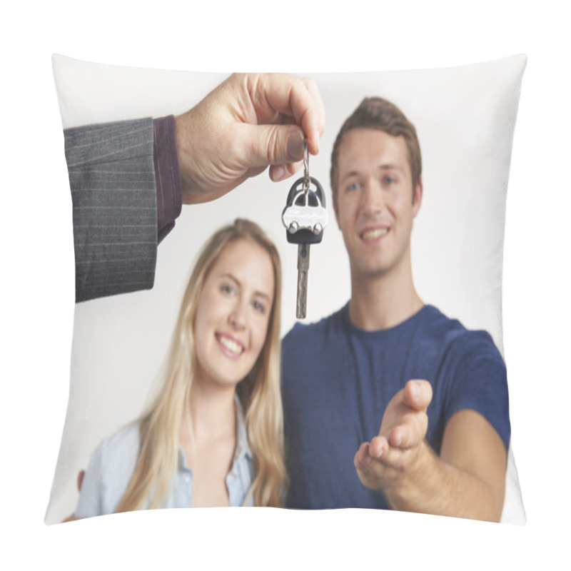 Personality  Dealer Handing Over Keys For New Car To Young Couple Pillow Covers