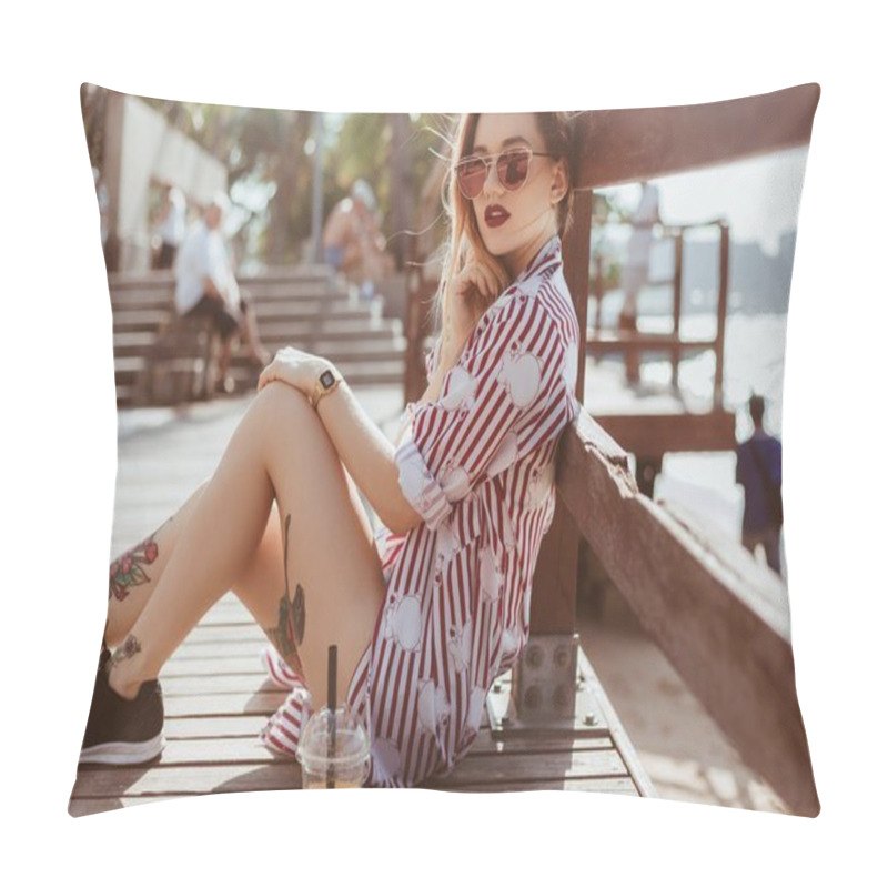 Personality  Side View Of Attractive Young Woman Sitting On Floor Of Wooden Pier Pillow Covers