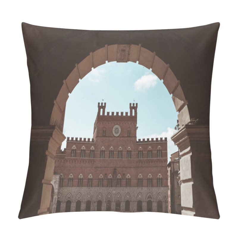 Personality  Piazza Del Campo Pillow Covers