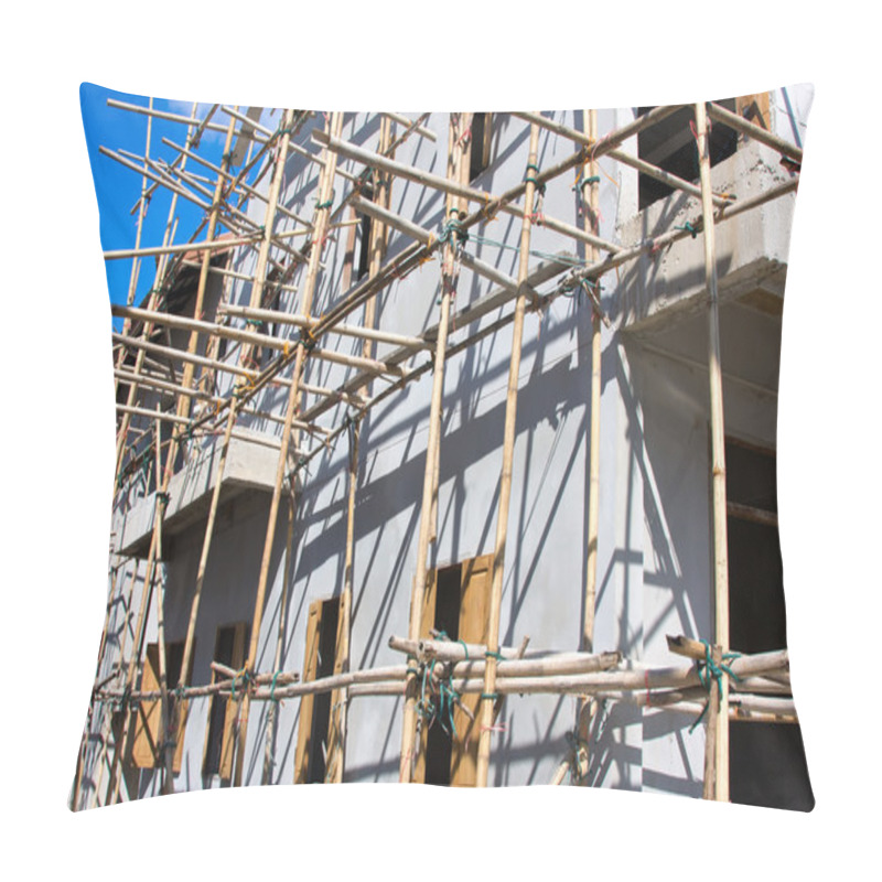 Personality  Wooden Scaffolding Around New Building Pillow Covers