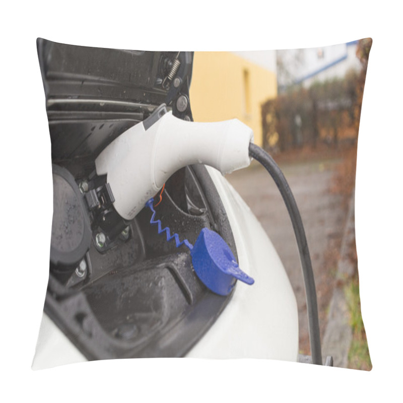 Personality  Electric Car Refuels Current Pillow Covers