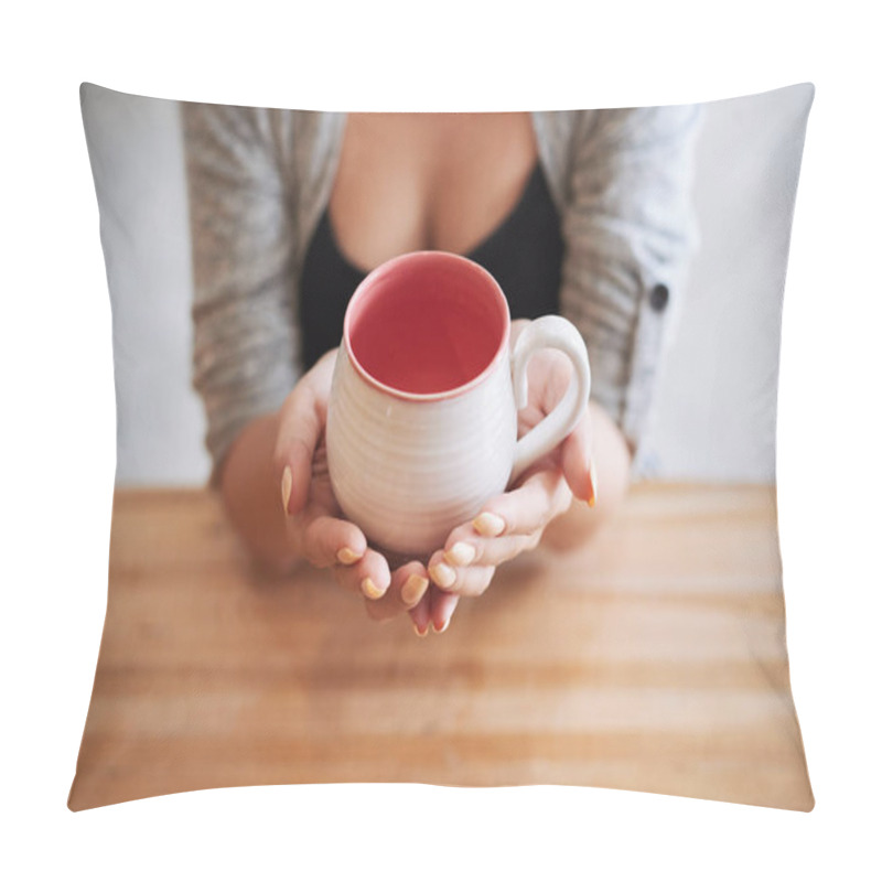 Personality  Ceramic Tea Cup In Hands Of Female Potter Pillow Covers