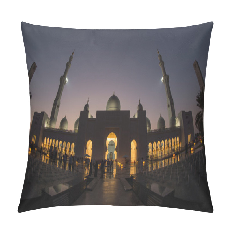 Personality  Sheikh Zayed Grand Mosque Abu Dhabi UAE Pillow Covers