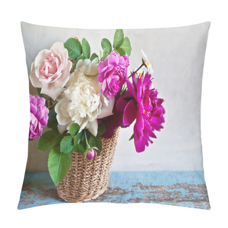 Personality  Basket With Flowers On A Wooden Table Pillow Covers