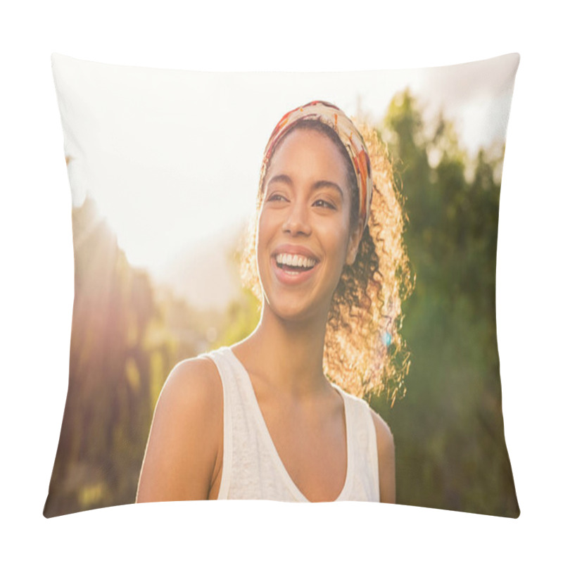 Personality  Portrait Of Beautiful African American Woman Smiling And Looking Away At Park During Sunset. Outdoor Portrait Of A Smiling Black Girl. Happy Cheerful Girl Laughing At Park With Colored Hair Band. Pillow Covers